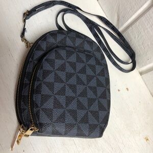 Black Geometric Crossbody Bag - Stylish Women's Shoulder Bag Checkered